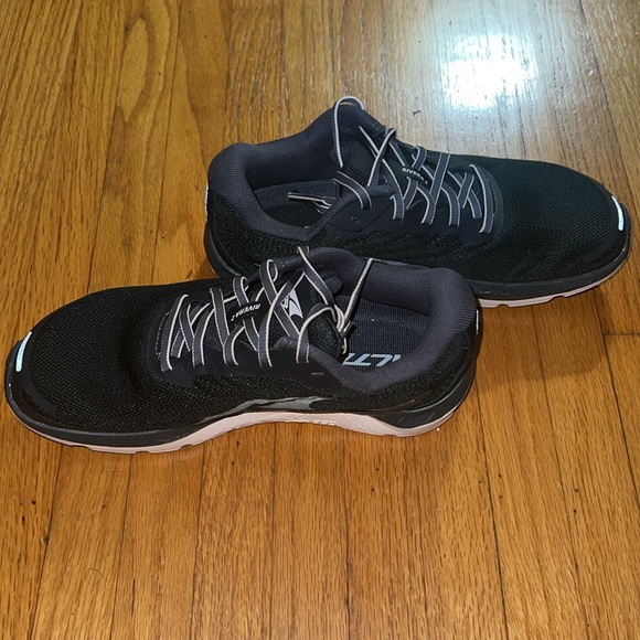 ALTRA Women's ALOA5489 Rivera 2 Road
Running Shoe - Picture 10 of 12